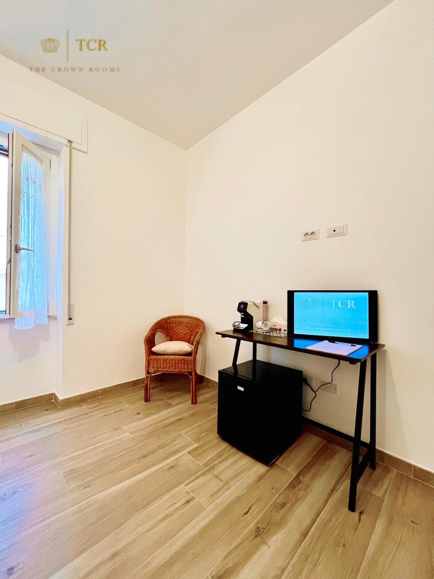 The Crown Rooms Alghero Exterior photo