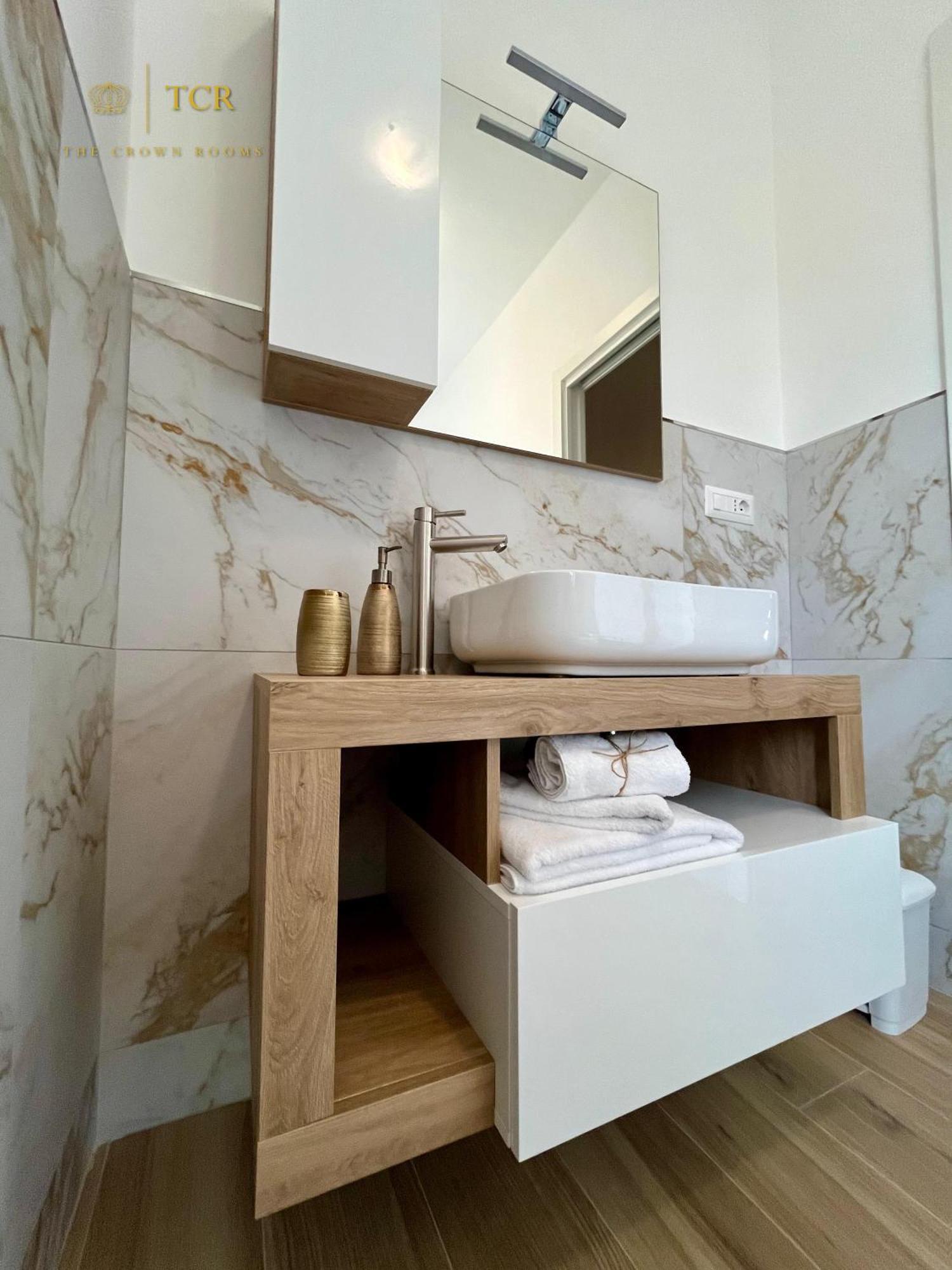 The Crown Rooms Alghero Exterior photo
