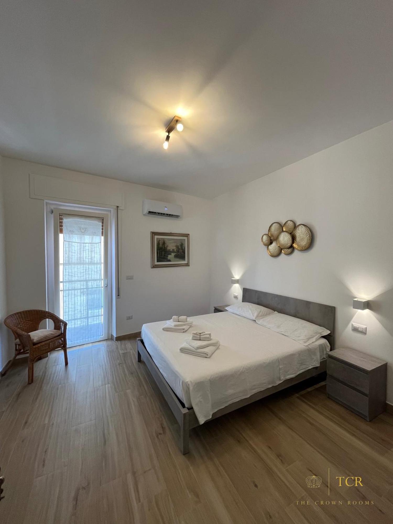 The Crown Rooms Alghero Exterior photo